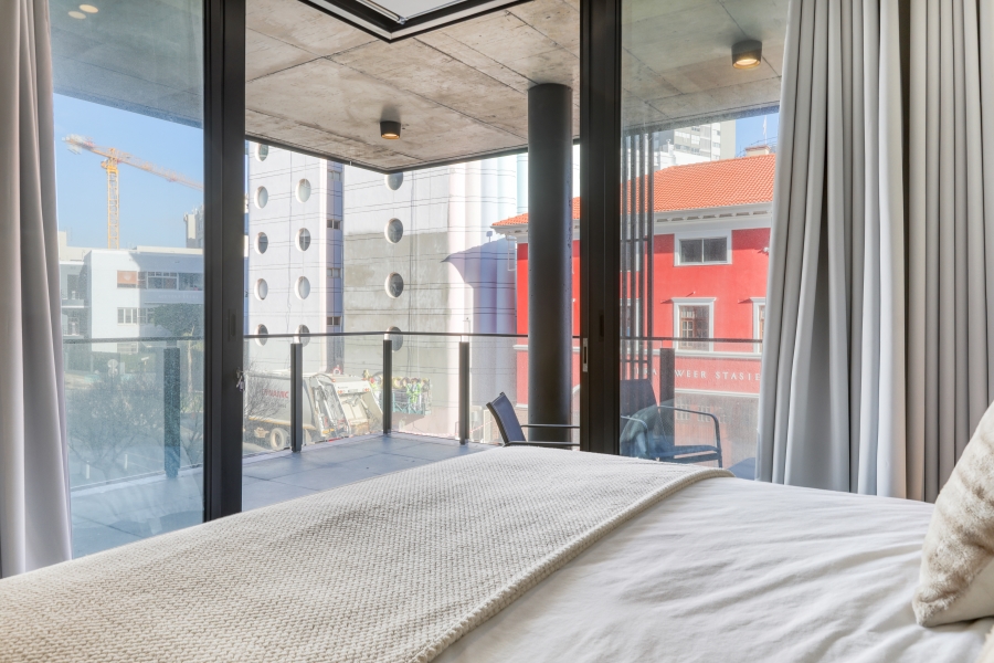 1 Bedroom Property for Sale in Sea Point Western Cape